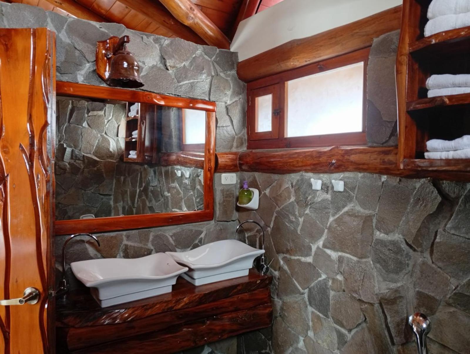 Hotel Maderanegra By Huasicama Latacunga Extérieur photo